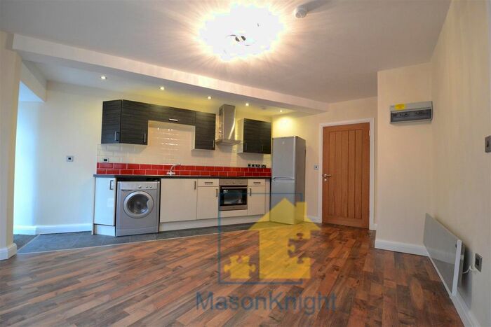 1 Bedroom Flat To Rent In Northfield, Birmingham, B31
