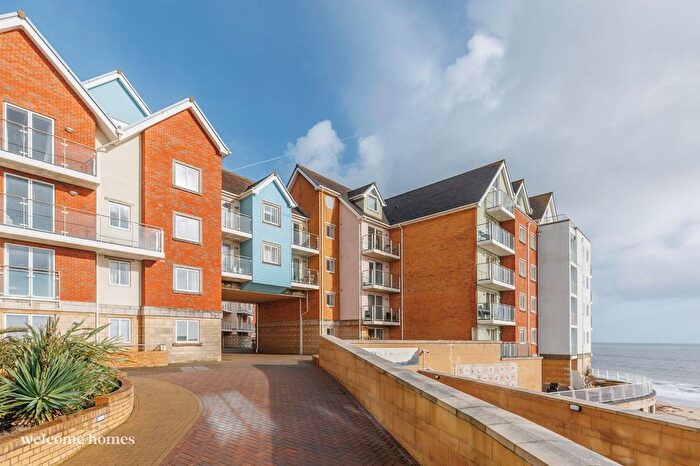 2 Bedroom Flat To Rent In Honeycombe Chine, Boscombe, BH5