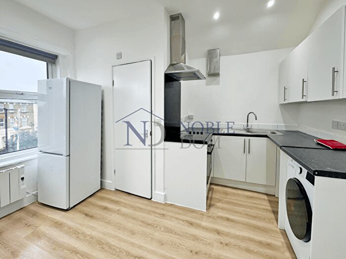 Studio To Rent In Whitton Road, Hounslow, TW3