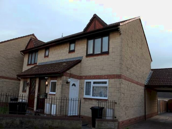 1 Bedroom Flat To Rent In Warrilow Close, North Worle, Weston-super-Mare, BS22