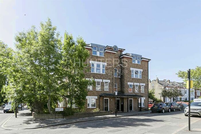 1 Bedroom Flat To Rent In Queen Elizabeths Walk, London, N16