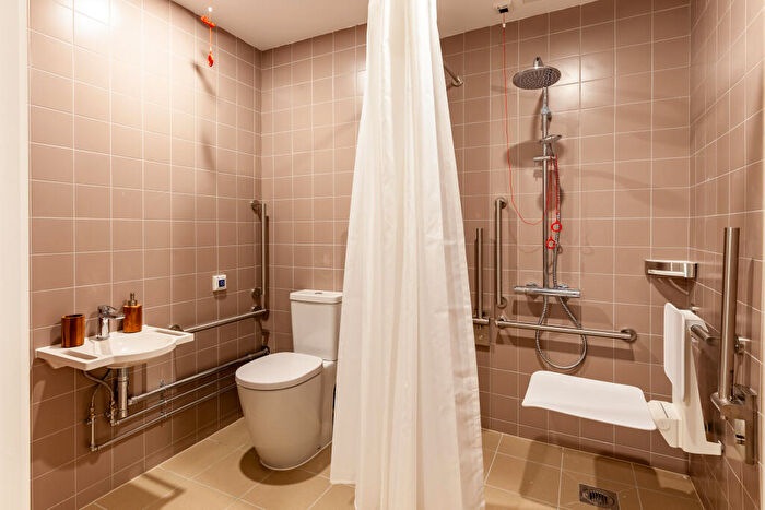 1 Bedroom Flat To Rent In Morfa Road, Swansea, SA1