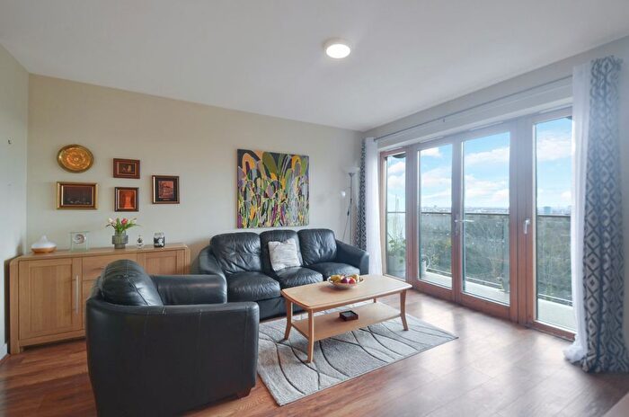 3 Bedroom Flat For Sale In Plough Close, London, NW10