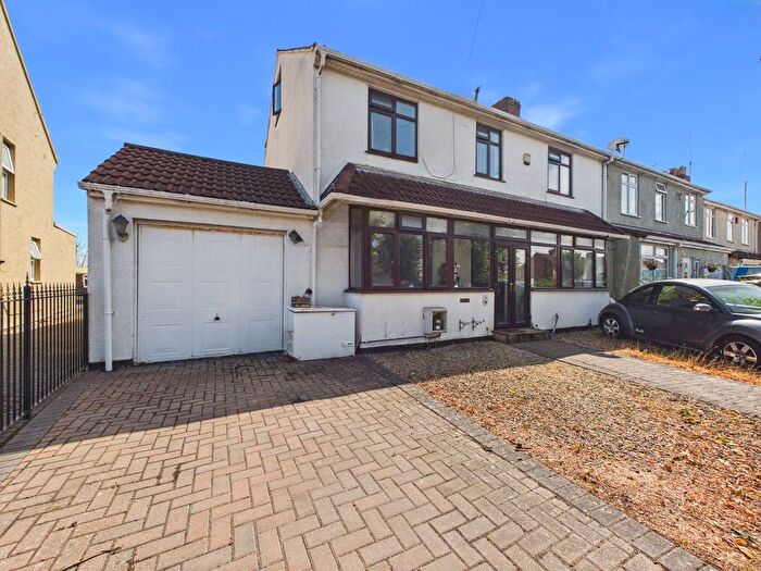 4 Bedroom Semi Detached House For Sale In Baytree Road, Weston-Super-Mare, BS22