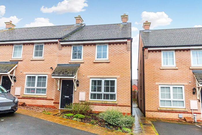 3 Bedroom End Terrace House For Sale In Dove Close, Higham Ferrers, NN10