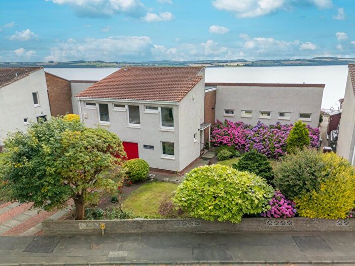 4 Bedroom Detached House For Sale In West Harbour Road, Charlestown, Dunfermline, KY11