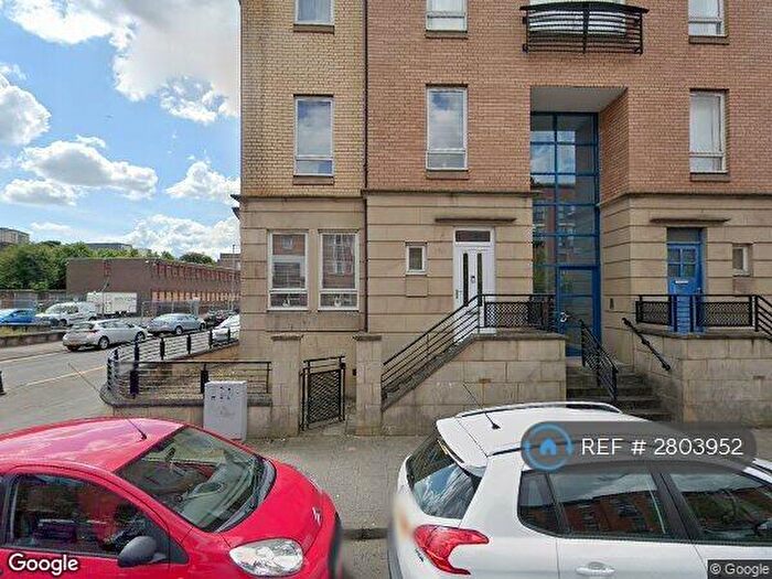 3 Bedroom Flat To Rent In Oldrutherglen Road, Glasgow, G5