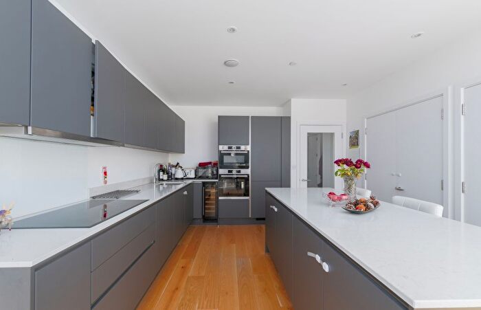 4 Bedroom End Terrace House To Rent In Dryden Road, North Greenwich, SE10