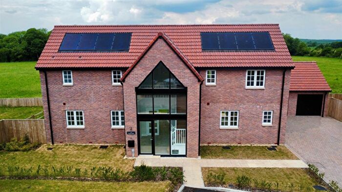 4 Bedroom Detached House For Sale In Urchfont, Devizes, SN10