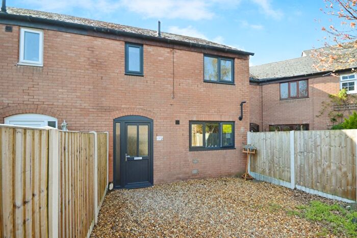 3 Bedroom Terraced House For Sale In Heol Y Nant, Newtown, Powys, SY16