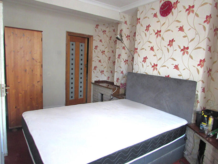 1 Bedroom Flat To Rent In College Hill Road, Harrow, Middlesex, HA3
