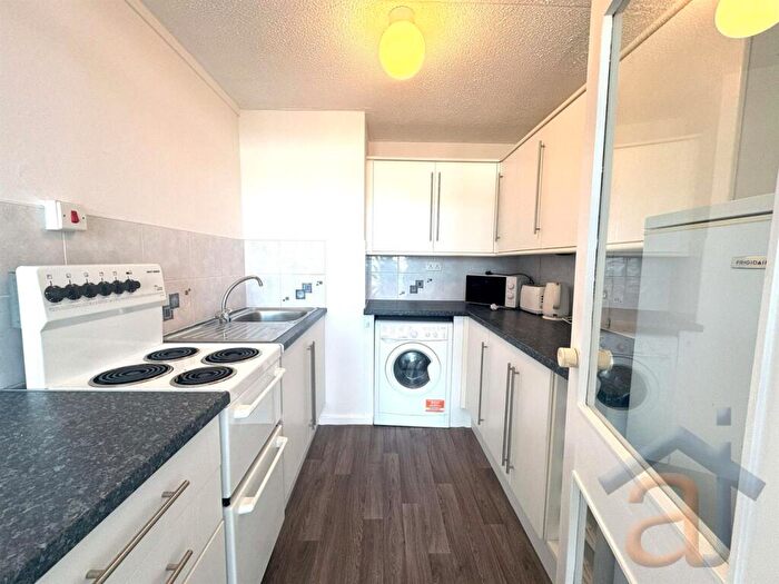 1 Bedroom Apartment For Sale In Maritime Court, The Promenade, PR8