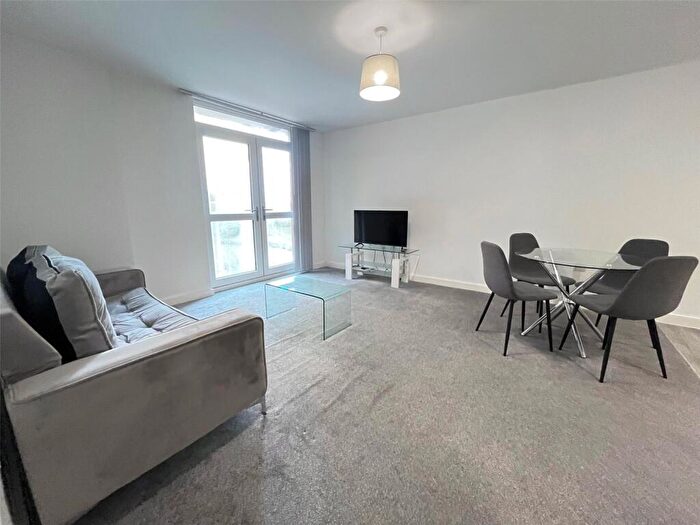 2 Bedroom Flat To Rent In Adelphi Wharf, Adelphi Street, Salford, Greater Manchester, M3