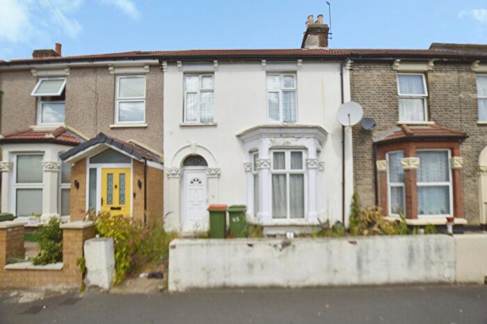 4 Bedroom Terraced House For Sale In Carlyle Road, Manor Park, London, E12