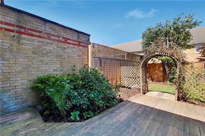 2 Bedroom Terraced House To Rent In Webster Road, London, SE16