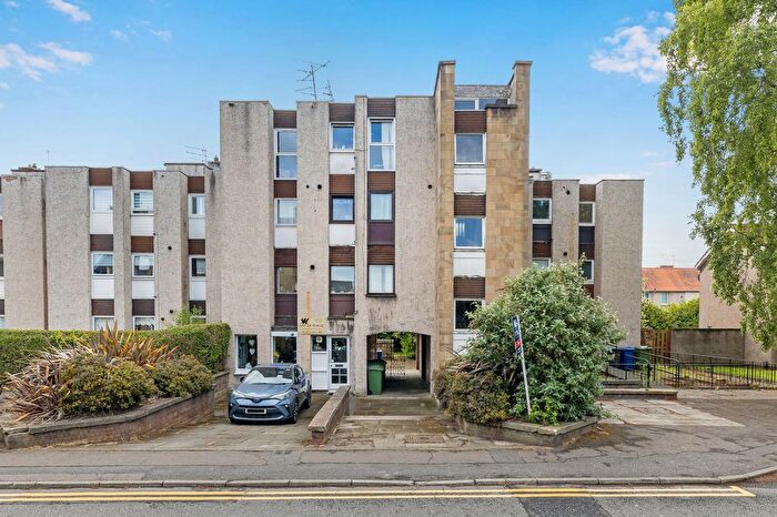2 Bedroom Flat For Sale In / Saint Andrew Street, Dalkeith, EH22
