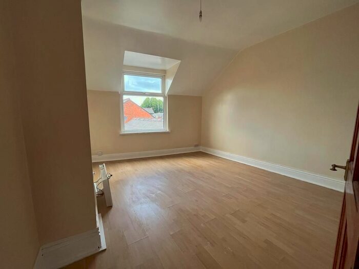 3 Bedroom Flat To Rent In High Street, Erdington, B23