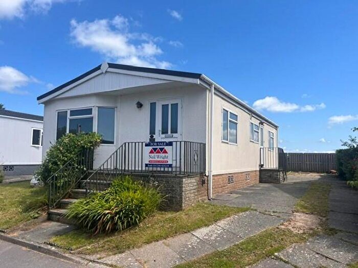 2 Bedroom Park Home For Sale In The Spinney, Bowland Fell Park, BD23