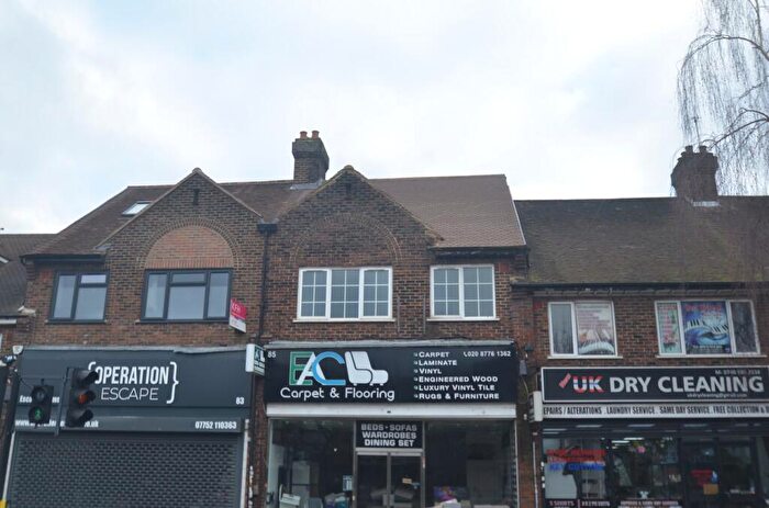 2 Bedroom Flat To Rent In Station Road, West Wickham, BR4