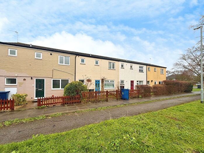 3 Bedroom End Terrace House To Rent In Borrowdale, Cambridge, CB4