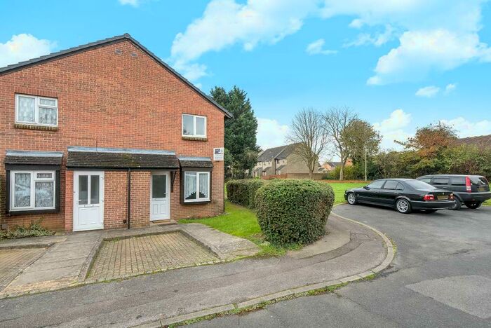 1 Bedroom Semi-Detached House To Rent In Kidlington, Oxfordshire, OX5