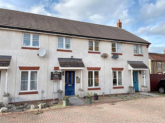 3 Bedroom Terraced House For Sale In Hine Close, Gillingham, SP8