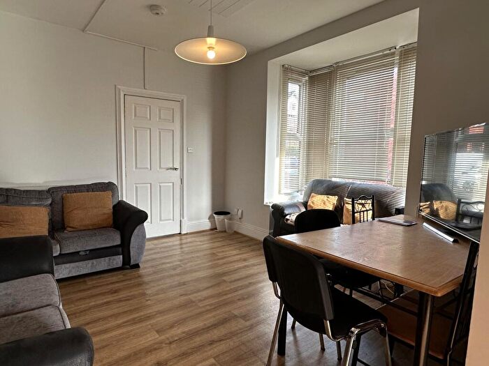 5 Bedroom Terraced House To Rent In West End // Bedroom +Study // Sept, LN1