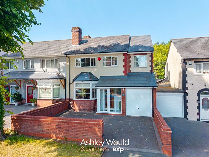 5 Bedroom Semi Detached House For Sale In Moat Road, Oldbury, B68