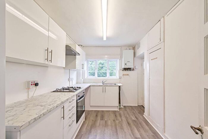 3 Bedroom Terraced House To Rent In Highgate, Highgate, London, N2