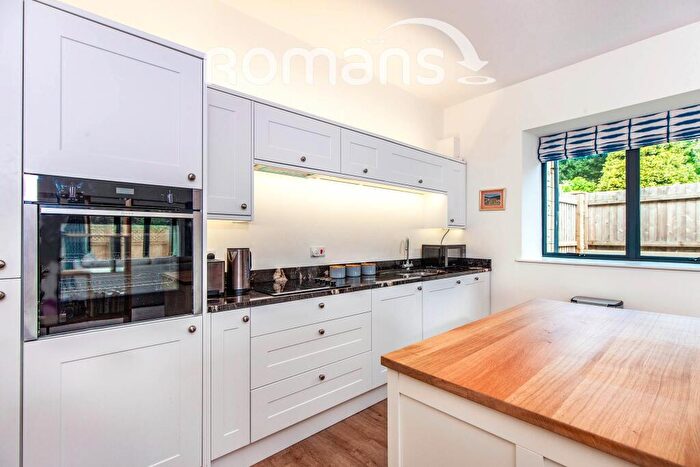 2 Bedroom Flat To Rent In Loves Hill Court, Timsbury, Bath, BA2