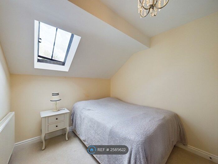 4 Bedroom Terraced House To Rent In The Courtyard, Scarborough, YO11