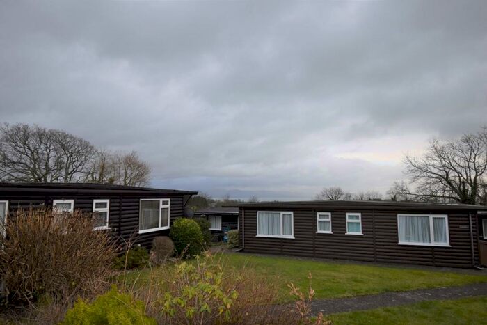 2 Bedroom House For Sale In Dwyfor Ranch, Llanystumdwy, Criccieth, LL52