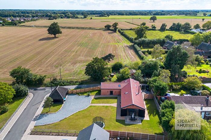 4 Bedroom Barn Conversion For Sale In Harriers Barn, Back Lane, Rollesby, Norfolk, NR29