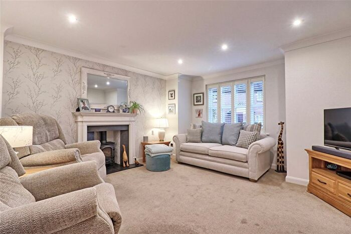 4 Bedroom Detached House For Sale In Gandalfs Ride, South Woodham Ferrers, Chelmsford, Essex, CM3