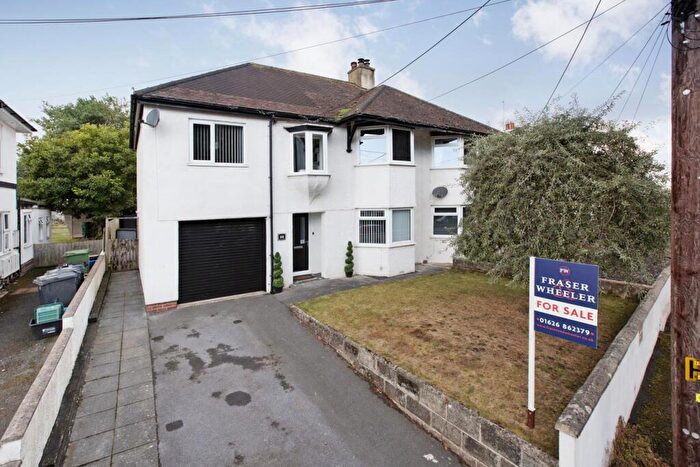 4 Bedroom Semi-Detached House For Sale In Exeter Road, Dawlish, EX7