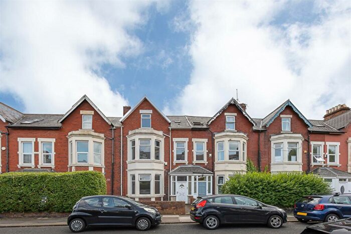 7 Bedroom Terraced House For Sale In Simonside Terrace, Heaton, Newcastle Upon Tyne, NE6