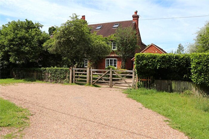 4 Bedroom Semi-Detached House For Sale In The Common, Dunsfold, Godalming, Surrey, GU8