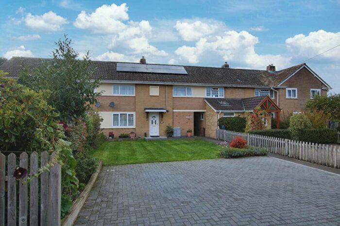 3 Bedroom Terraced House For Sale In Nomansland, Salisbury, SP5