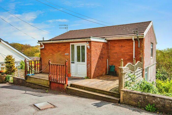 2 Bedroom Detached House For Sale In Graig, Burry Port, Carmarthenshire, SA16