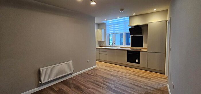 1 Bedroom Flat To Rent In River Street, Chippenham, SN15