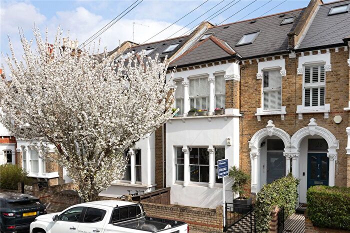 1 Bedroom Flat For Sale In Galveston Road, London, SW15