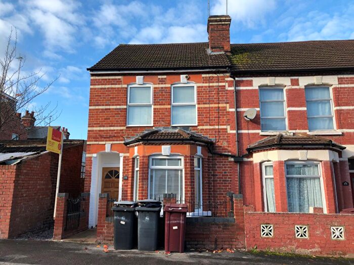 1 Bedroom Flat To Rent In Elm Park Road, Reading, RG30