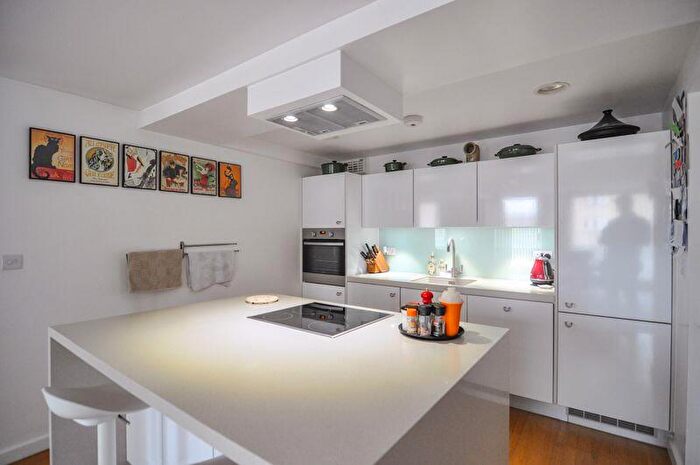 3 Bedroom Flat For Sale In Unity Street, Bristol, BS1