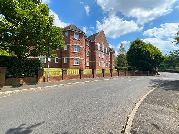 2 Bedroom Flat To Rent In Wilton Close, Blackburn, BB2