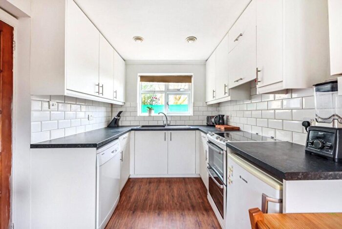 3 Bedroom Detached House To Rent In Anyards Road, Cobham, KT11