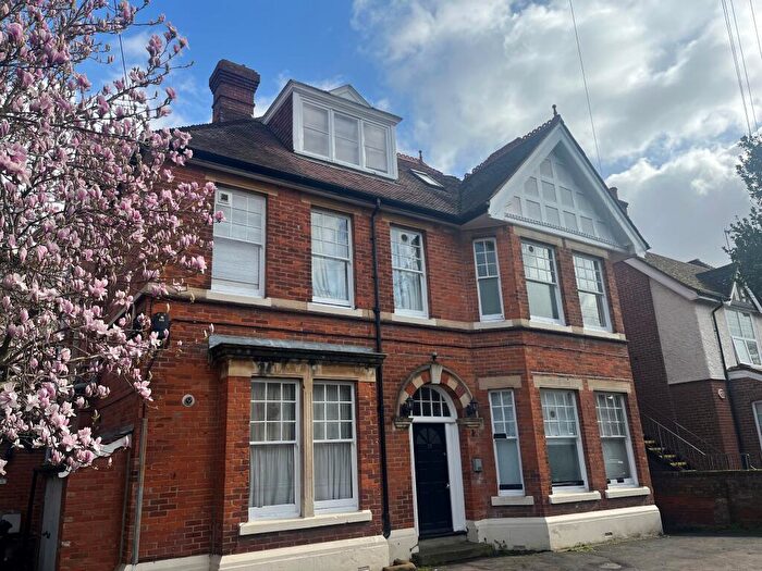 Studio To Rent In New Dover Road, Canterbury, CT1