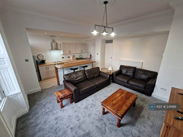 2 Bedroom Flat To Rent In Westgate Road, Newcastle Upon Tyne, NE4