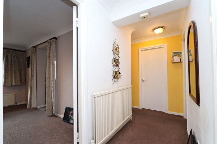 2 Bedroom Flat For Sale In North Eleventh Street, Central Milton Keynes, Milton Keynes, Bucks, MK9