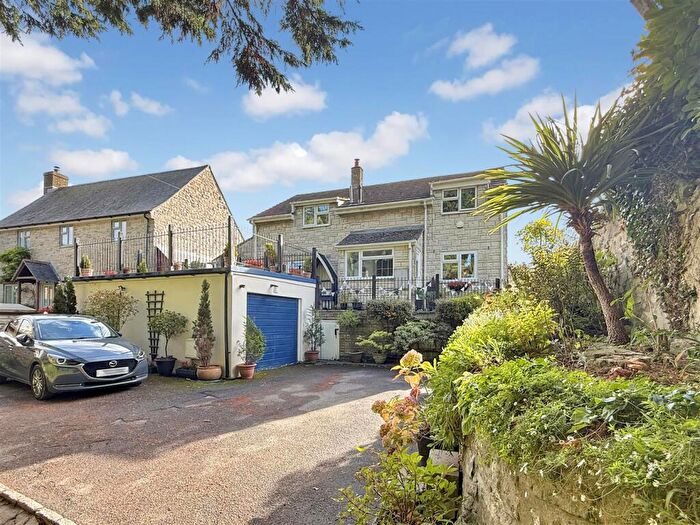 4 Bedroom Detached House For Sale In White Horse Lane, Sutton Poyntz, DT3