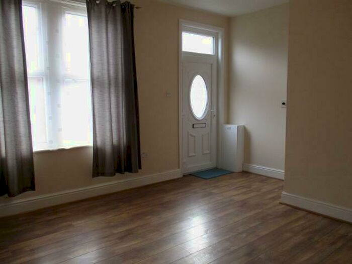 2 Bedroom Terraced House To Rent In Longroyd Grove, LS11